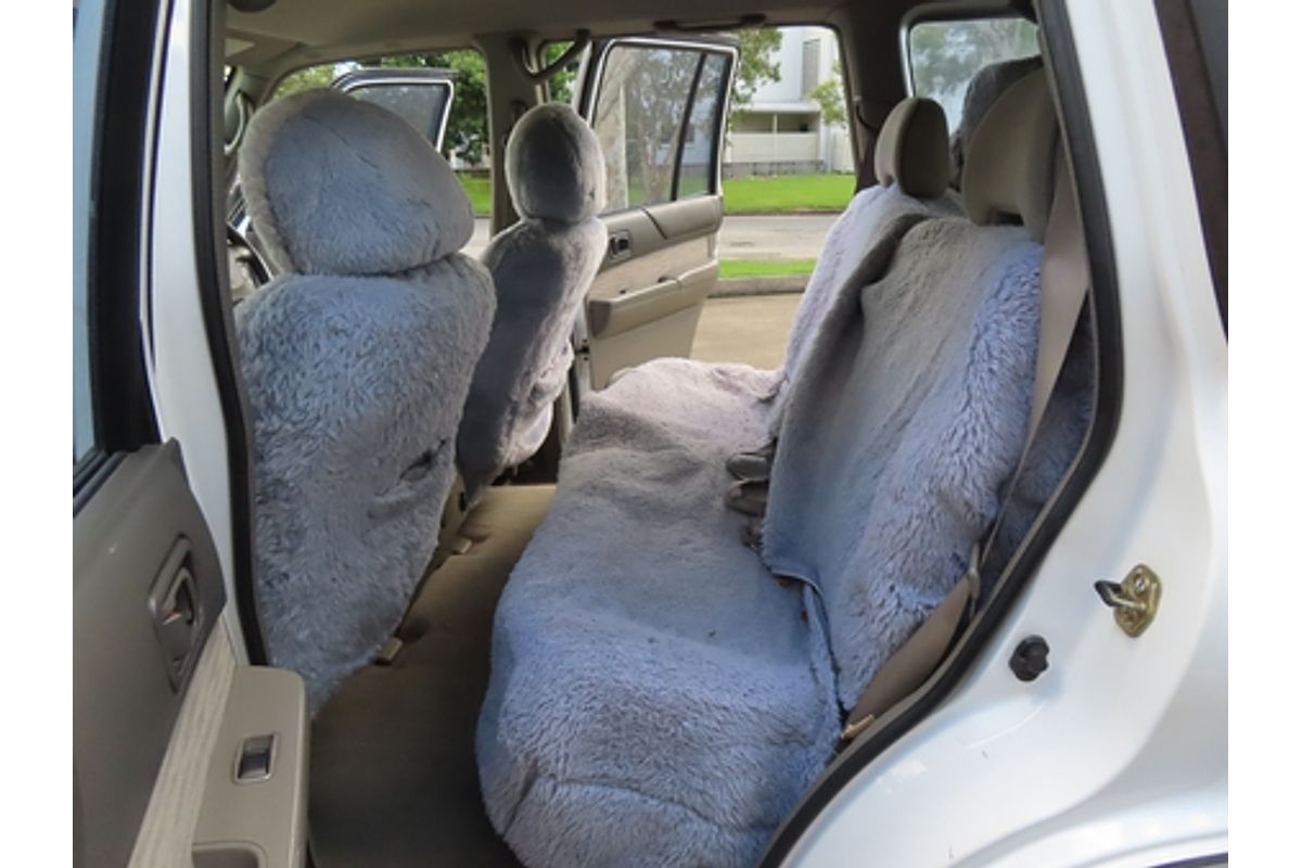 2001 Nissan Patrol ST GU III