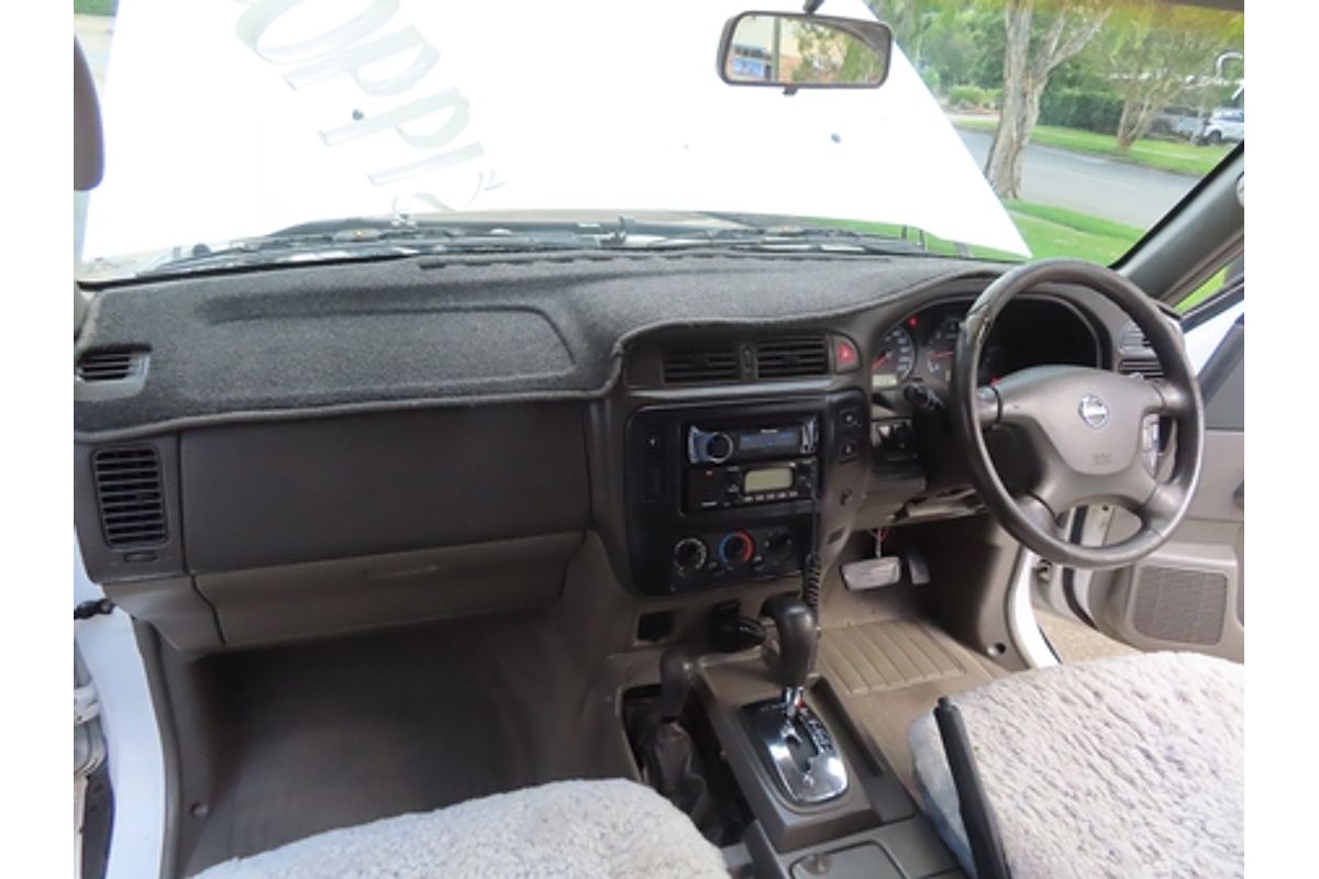 2001 Nissan Patrol ST GU III