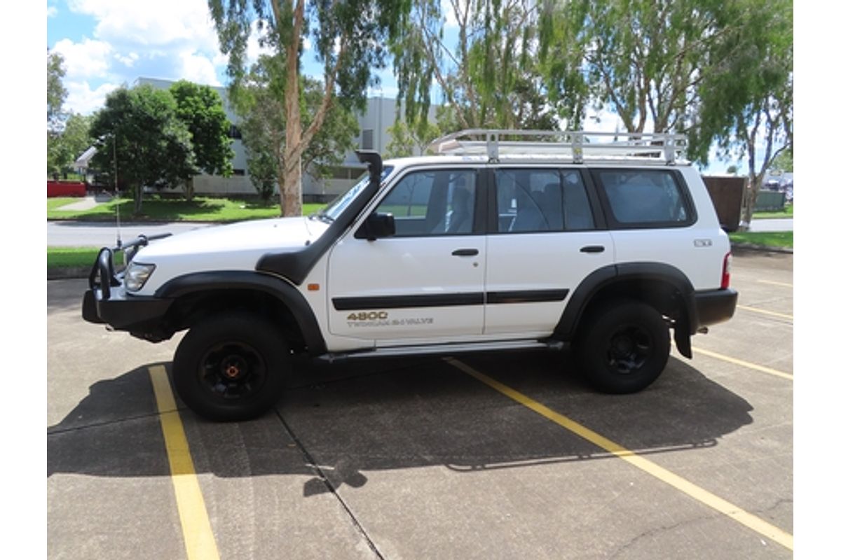 2001 Nissan Patrol ST GU III