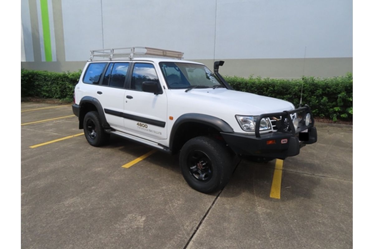 2001 Nissan Patrol ST GU III