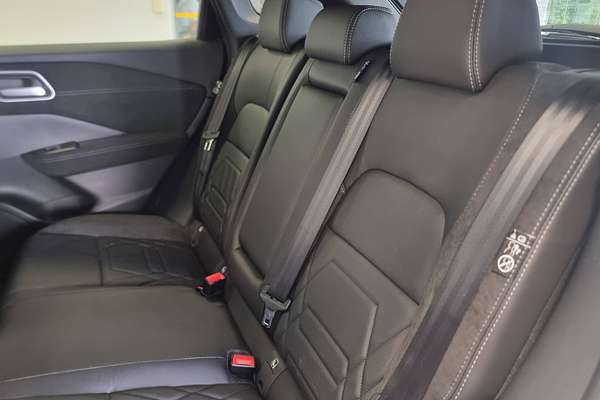 2025 Nissan QASHQAI N-DESIGN e-POWER J12