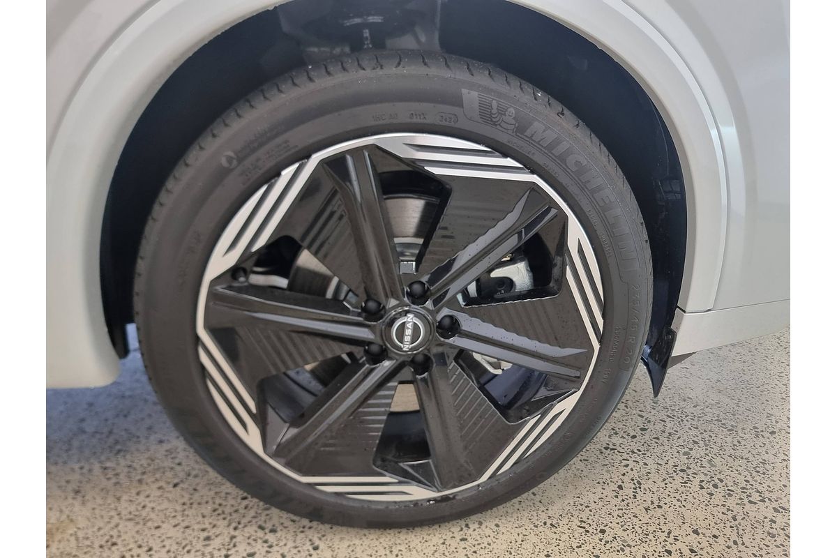 2025 Nissan QASHQAI N-DESIGN e-POWER J12