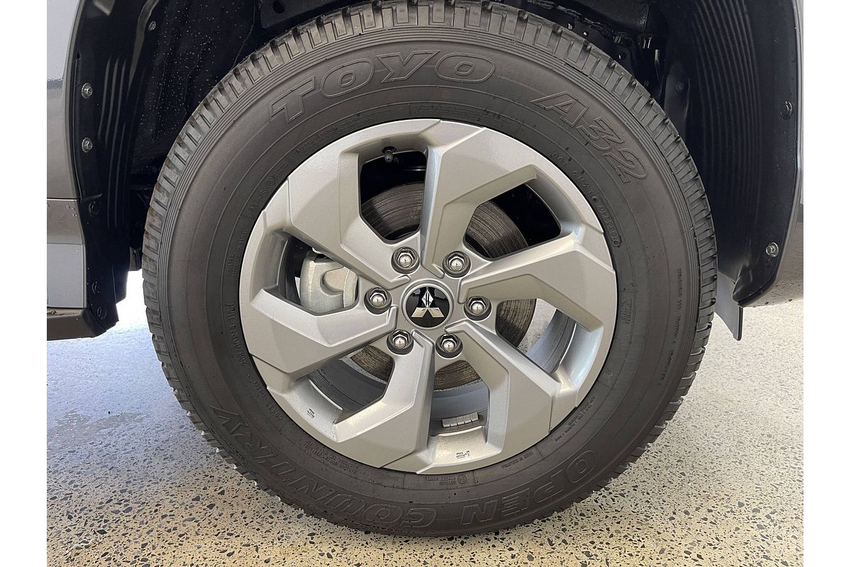 2024 Mitsubishi Pajero Sport GLX QG