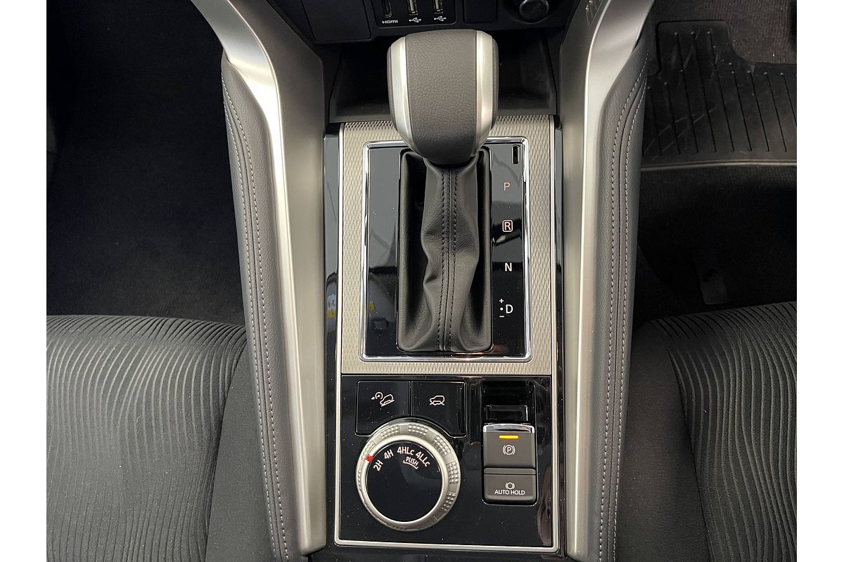 2024 Mitsubishi Pajero Sport GLX QG