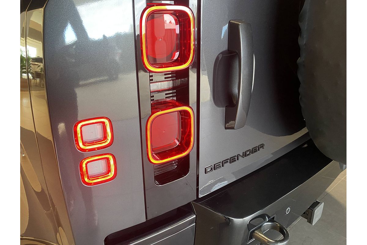 2024 Land Rover Defender 110 D350 X-Dynamic SE L663