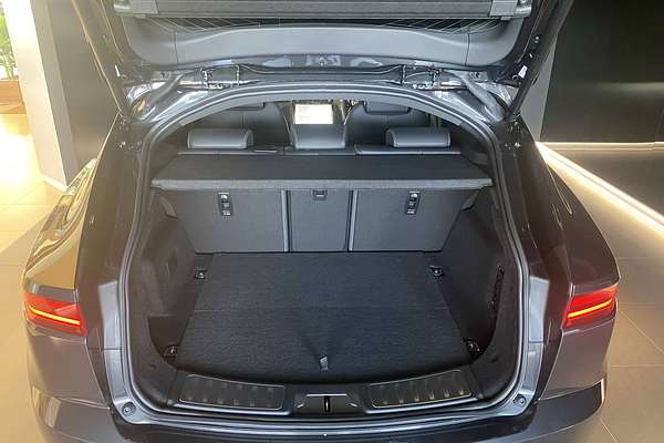 2024 Jaguar E-PACE P250 R-Dynamic SE X540
