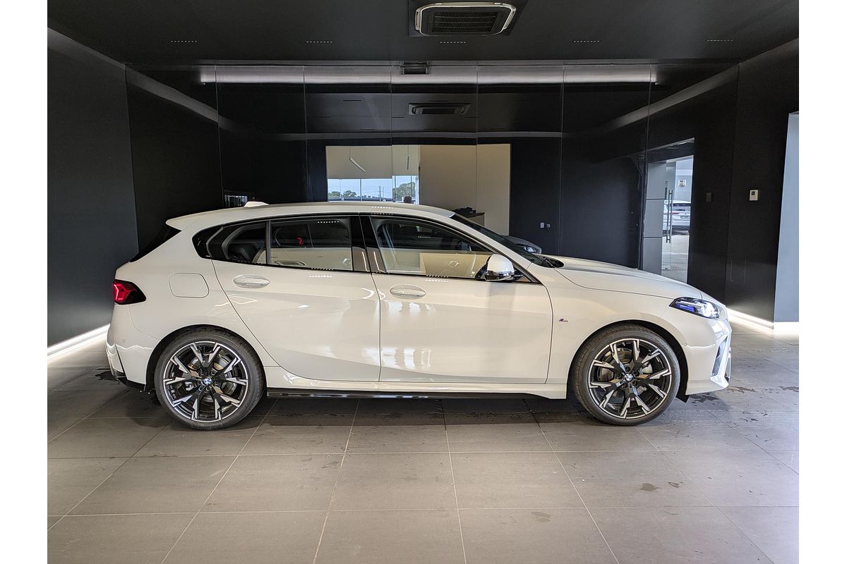 2024 BMW 1 Series 118 M Sport F70