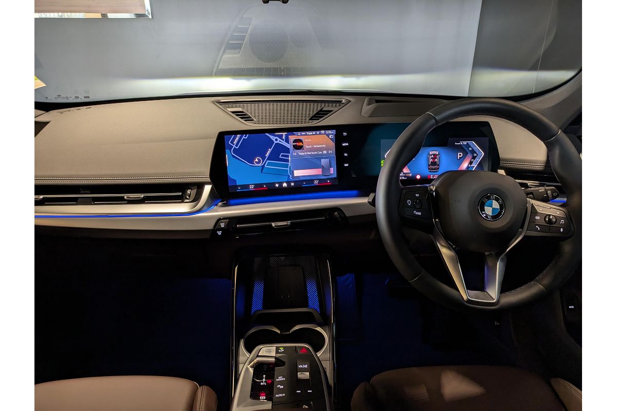 2024 BMW U11