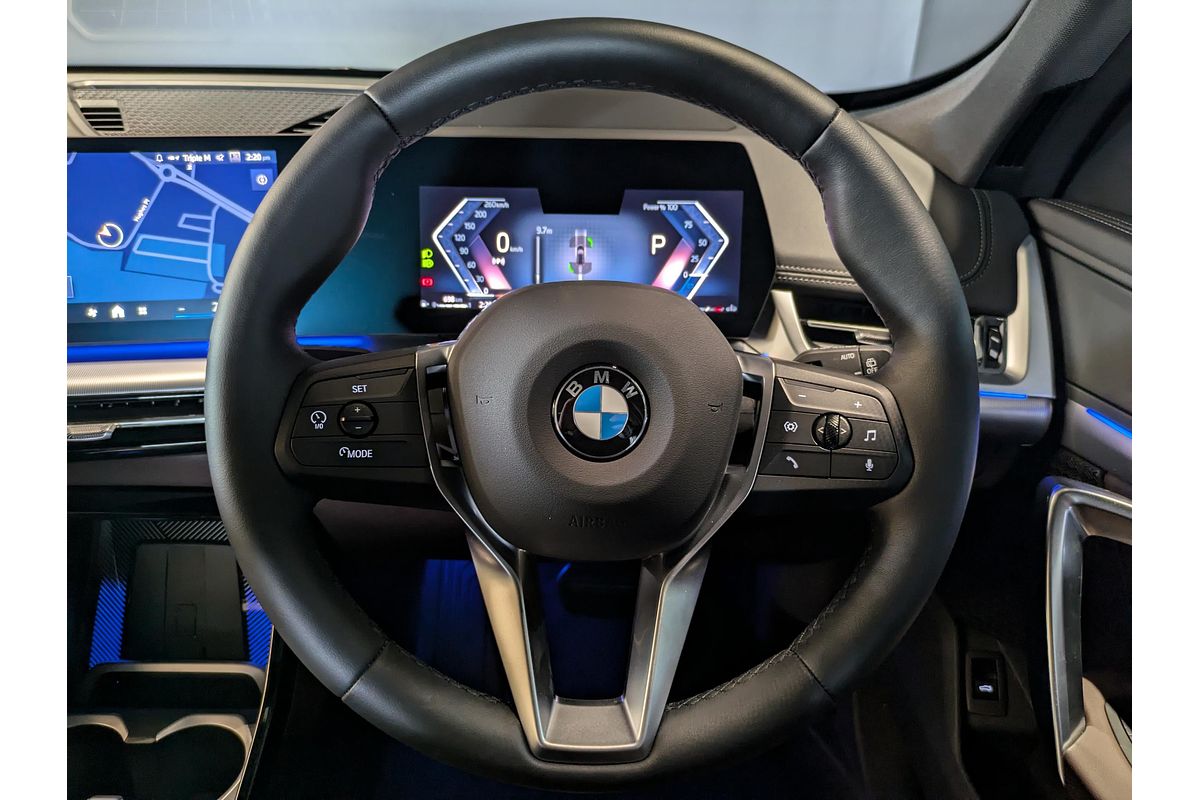 2024 BMW U11