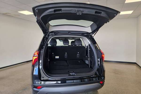 2024 Mahindra XUV700 AX7L