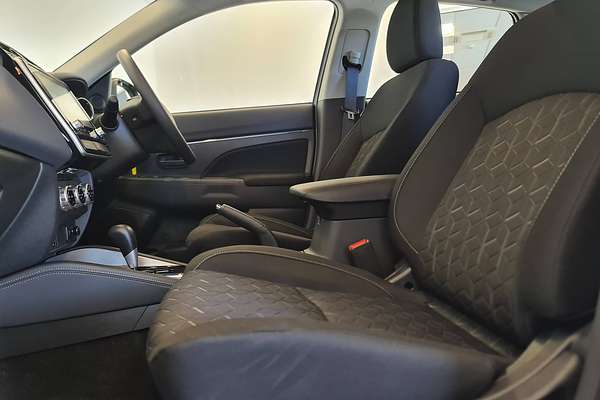 2024 Mitsubishi ASX ES XD