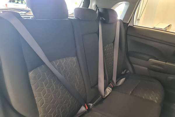 2024 Mitsubishi ASX ES XD