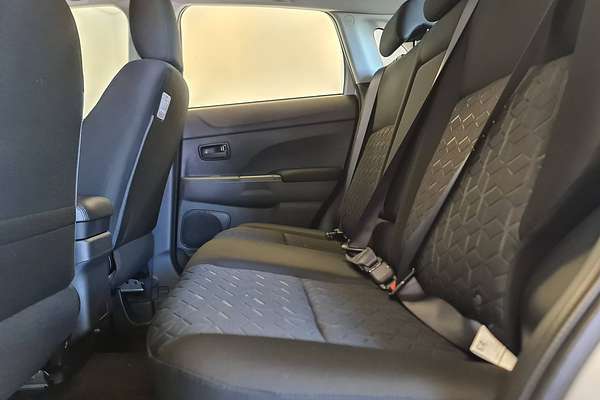 2024 Mitsubishi ASX ES XD