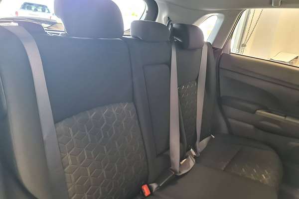 2024 Mitsubishi ASX ES XD