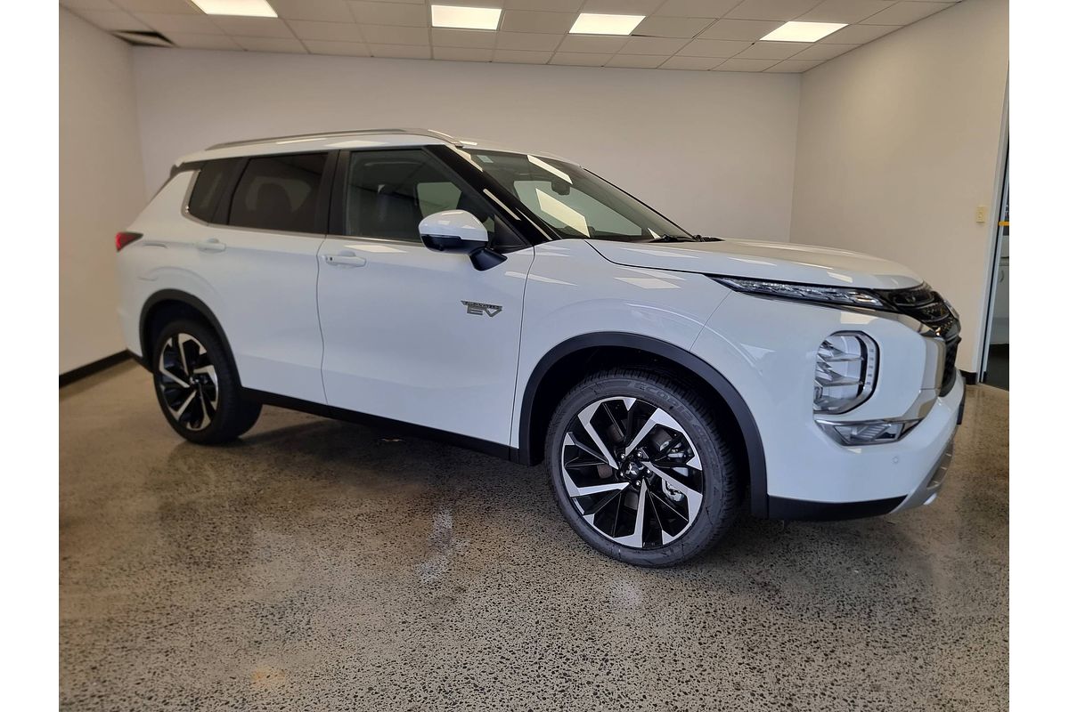 2024 Mitsubishi Outlander PHEV Aspire ZM