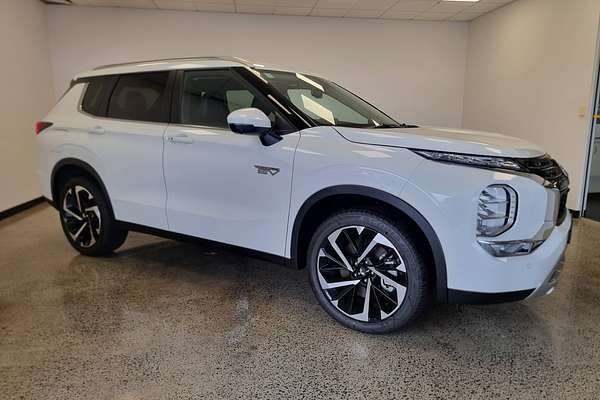2024 Mitsubishi Outlander PHEV Aspire ZM
