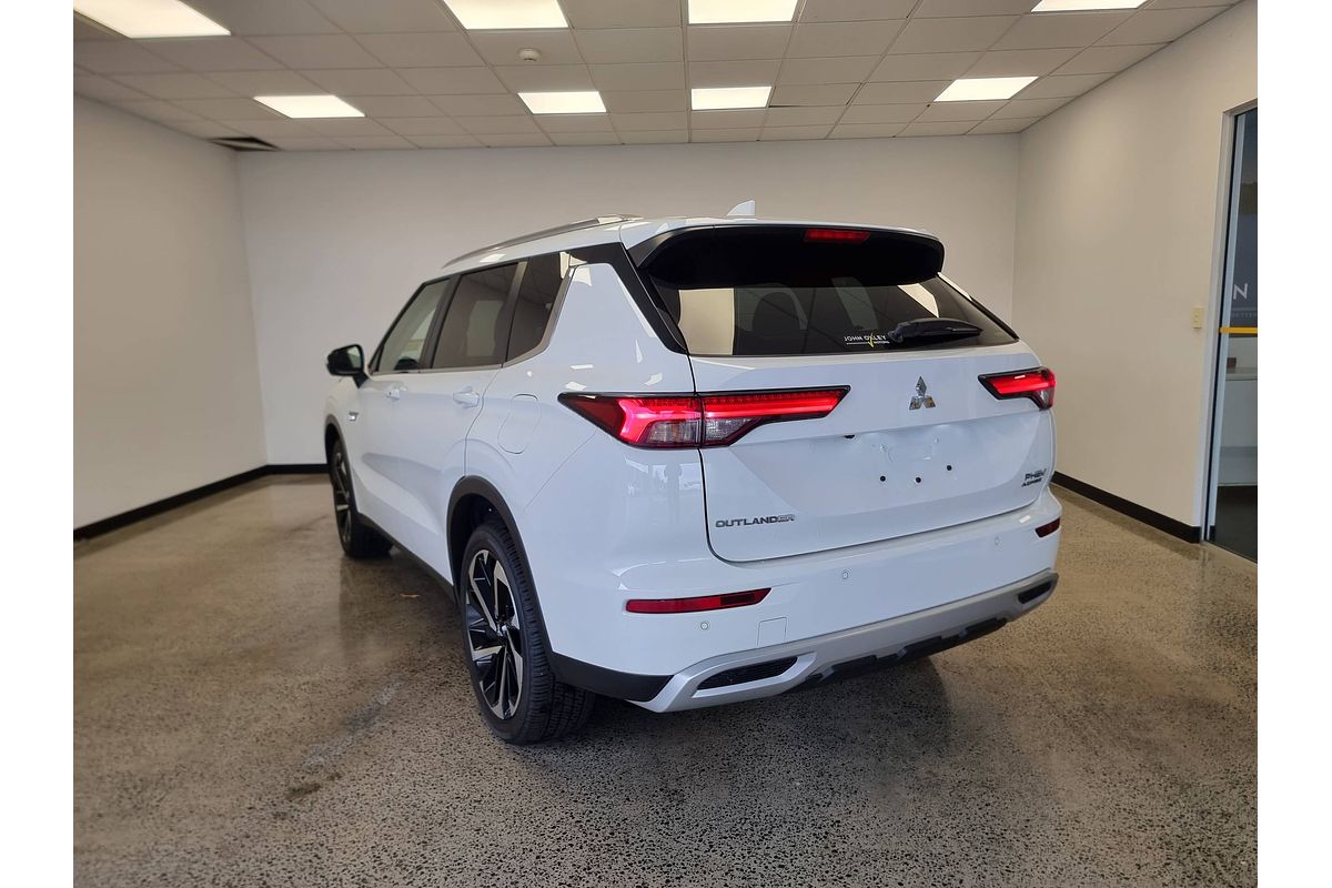 2024 Mitsubishi Outlander PHEV Aspire ZM
