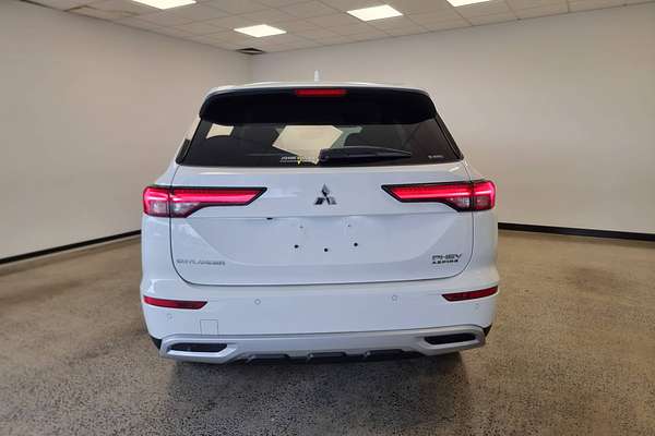 2024 Mitsubishi Outlander PHEV Aspire ZM