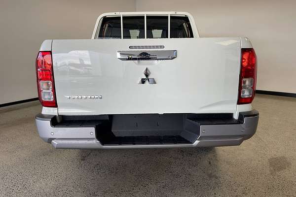 2024 Mitsubishi Triton GLX MV 4X4