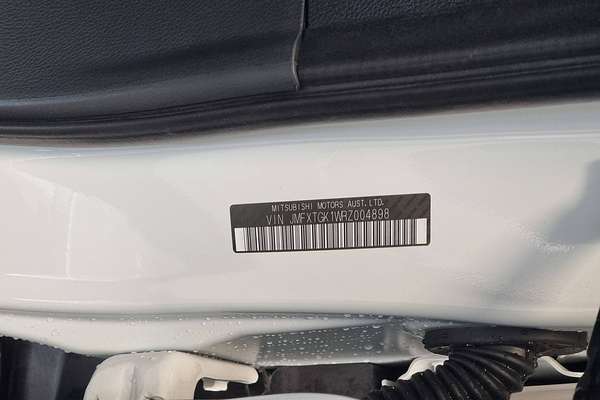 2024 Mitsubishi Eclipse Cross Exceed YB