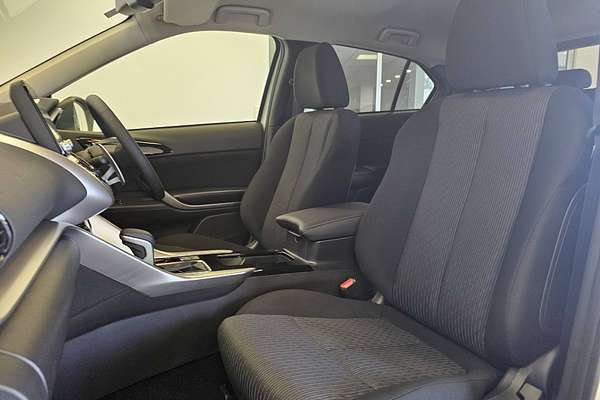 2024 Mitsubishi Eclipse Cross LS YB