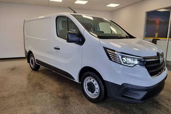2024 Renault Trafic Pro X82 SWB