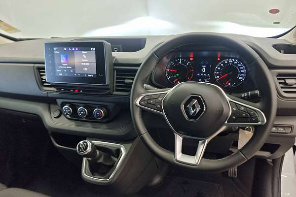 2024 Renault Trafic Pro X82 SWB