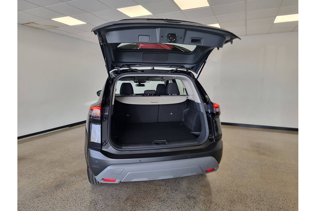 2024 Nissan X-TRAIL ST T33