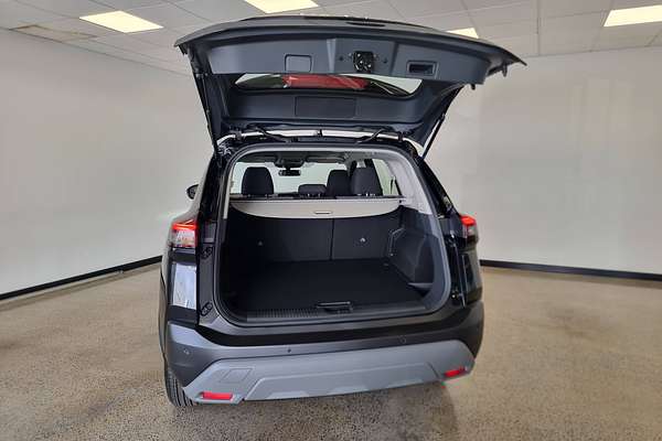 2024 Nissan X-TRAIL ST T33