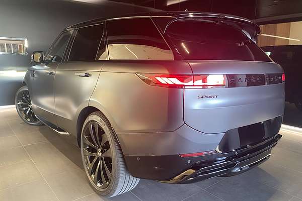 2024 Land Rover Range Rover Sport D250 Dynamic SE L461