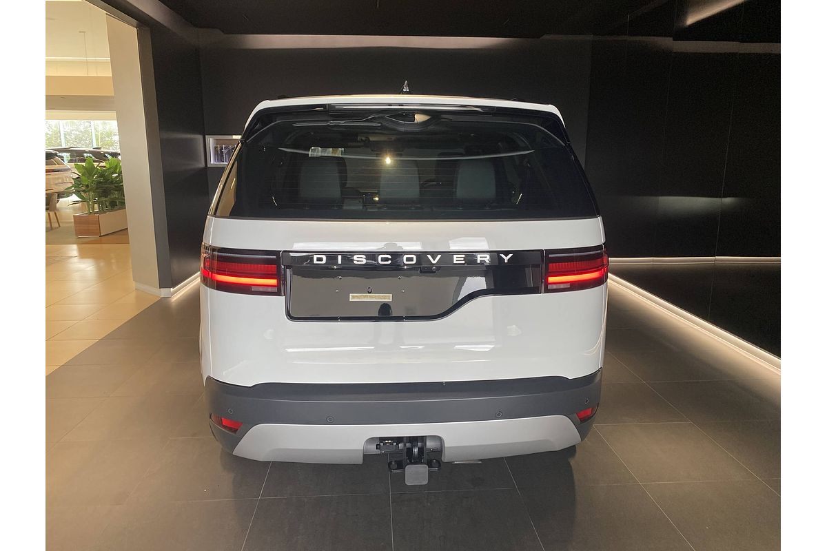 2024 Land Rover Discovery D350 S Series 5