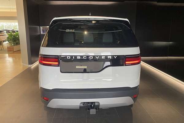 2024 Land Rover Discovery D350 S Series 5