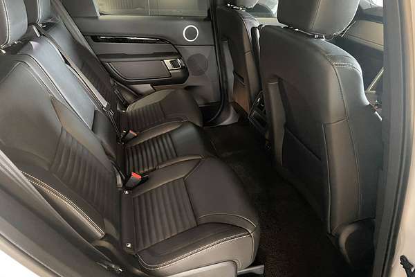 2024 Land Rover Discovery D350 S Series 5