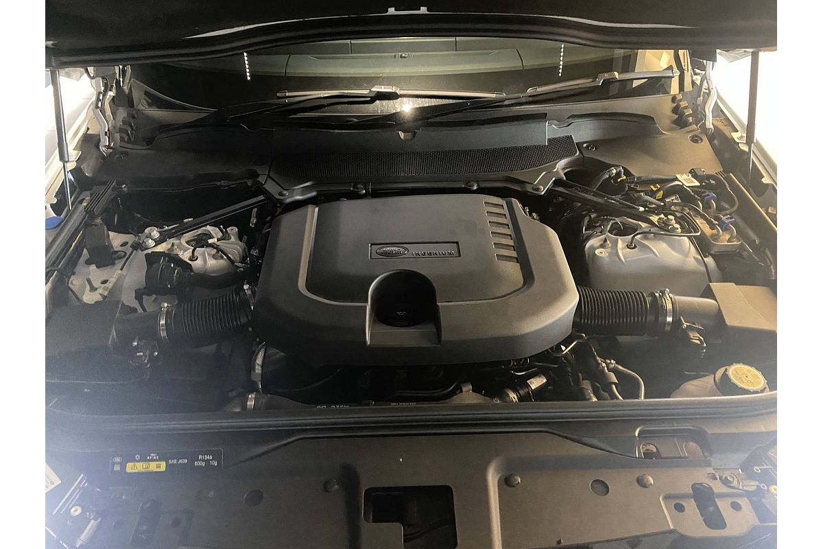 2024 Land Rover Discovery D350 S Series 5