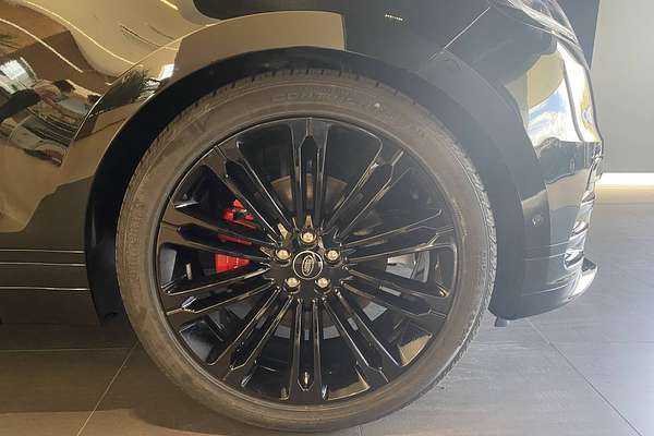 2024 Land Rover Range Rover Velar P250 Dynamic SE L560