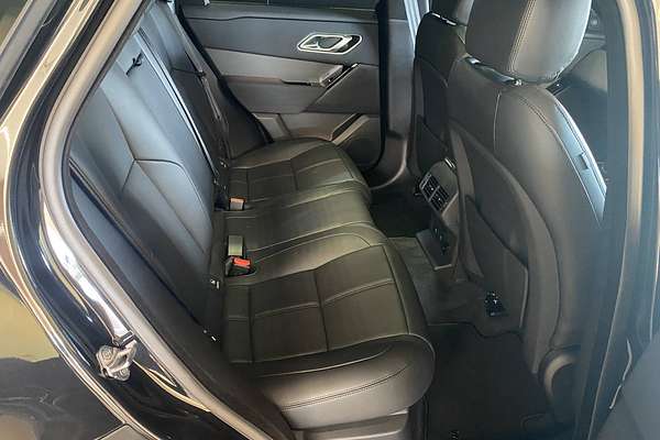 2024 Land Rover Range Rover Velar P250 Dynamic SE L560