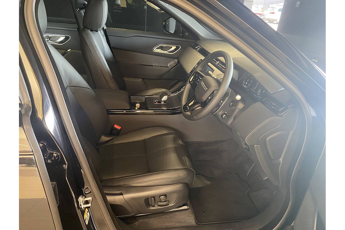 2024 Land Rover Range Rover Velar P250 Dynamic SE L560