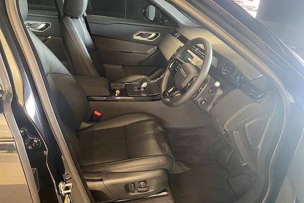 2024 Land Rover Range Rover Velar P250 Dynamic SE L560
