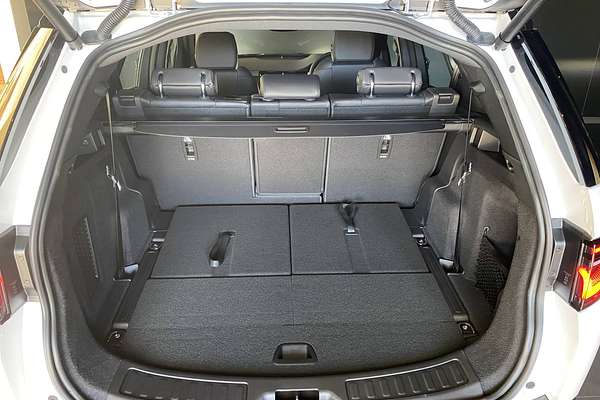 2024 Land Rover Discovery Sport P200 S L550