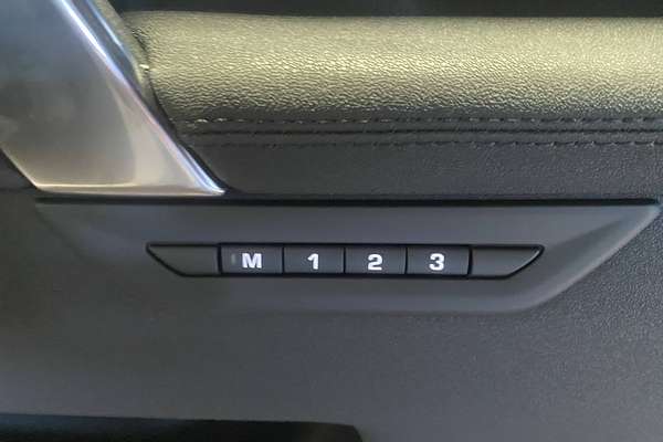 2024 Land Rover Discovery Sport P200 S L550