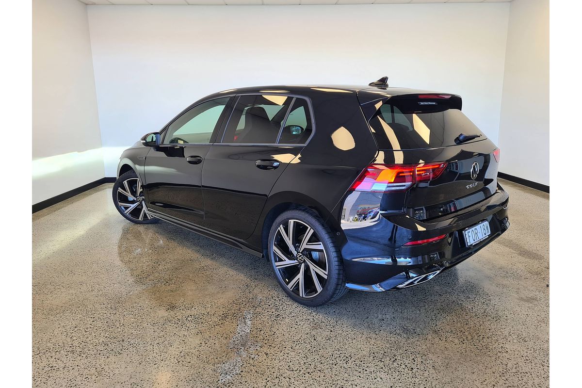 2024 Volkswagen Golf 110TSI R-Line 8
