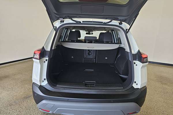 2024 Nissan X-TRAIL ST-L T33