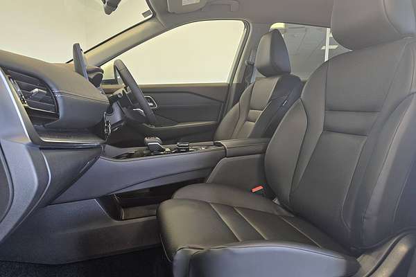 2024 Nissan X-TRAIL ST-L T33