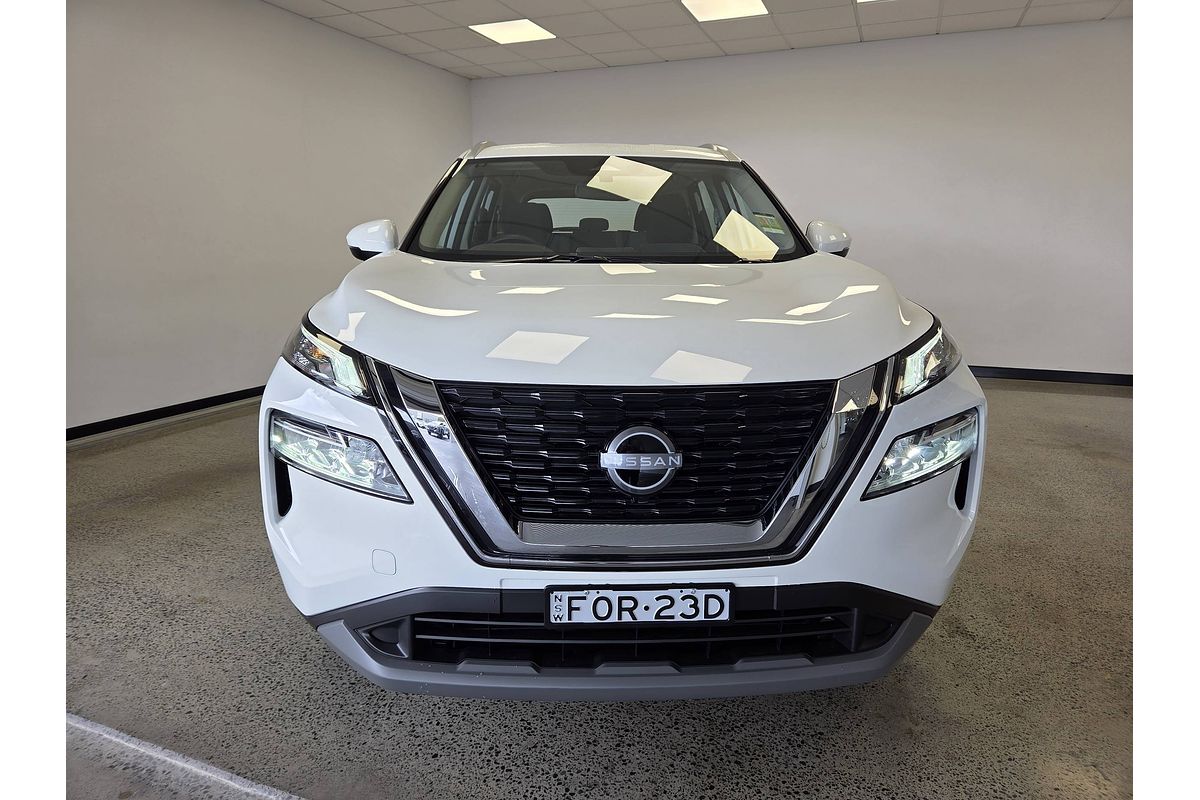 2024 Nissan X-TRAIL ST T33