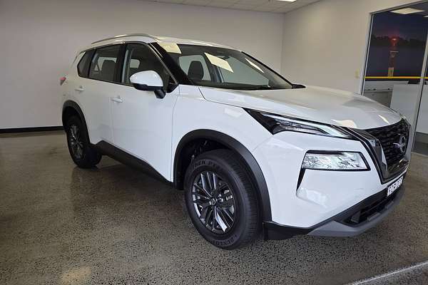 2024 Nissan X-TRAIL ST T33