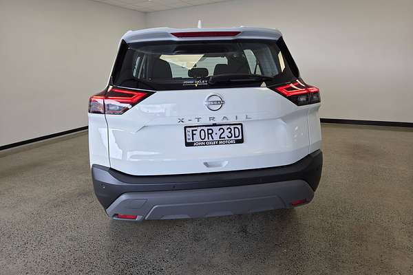 2024 Nissan X-TRAIL ST T33