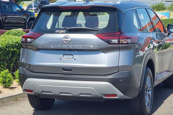 2024 Nissan X-TRAIL ST T33