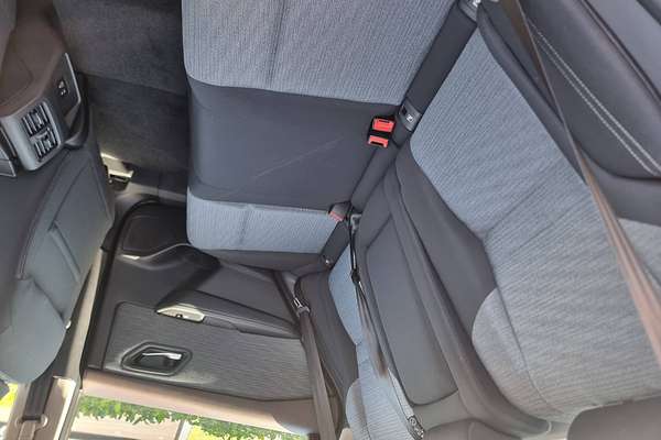 2024 Nissan X-TRAIL ST T33