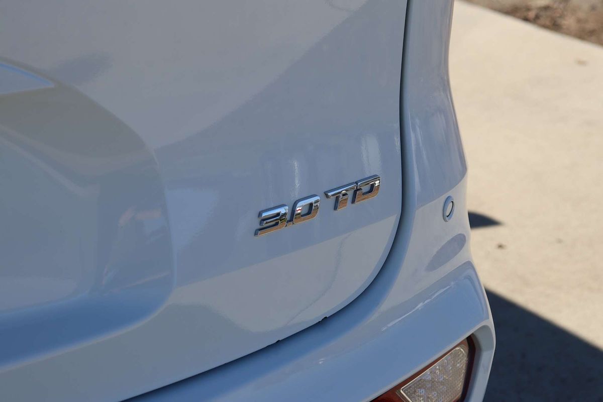 2022 Isuzu MU-X LS-T