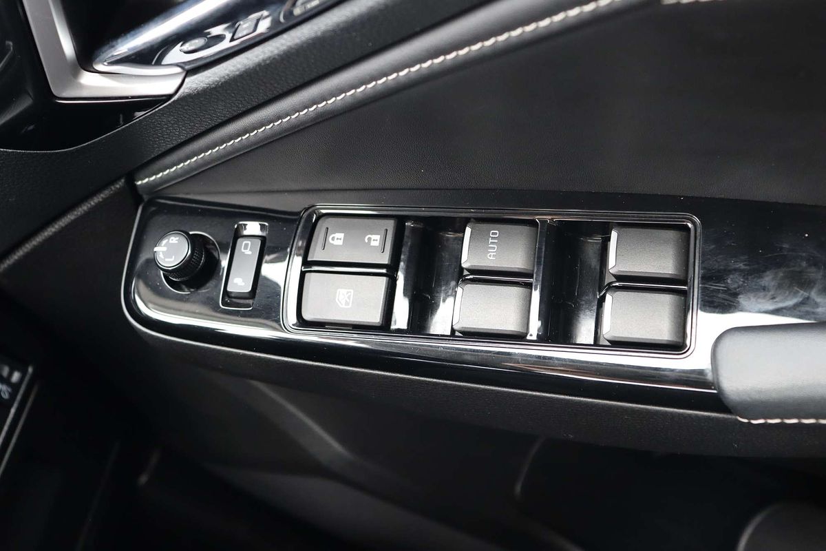 2022 Isuzu MU-X LS-T
